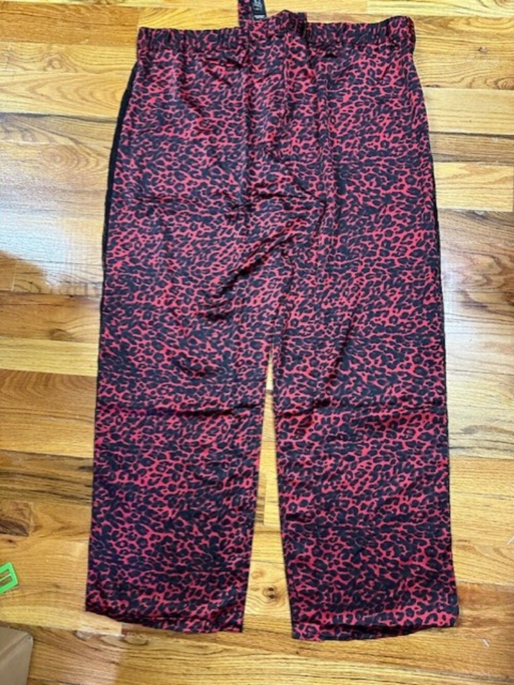 New Leopard Print Red and Black Women's wide leg pants satin lace La vie en rose - Picture 4 of 4
